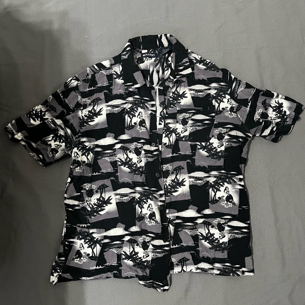 Puritan Men’s Large Short Sleeve Button Up